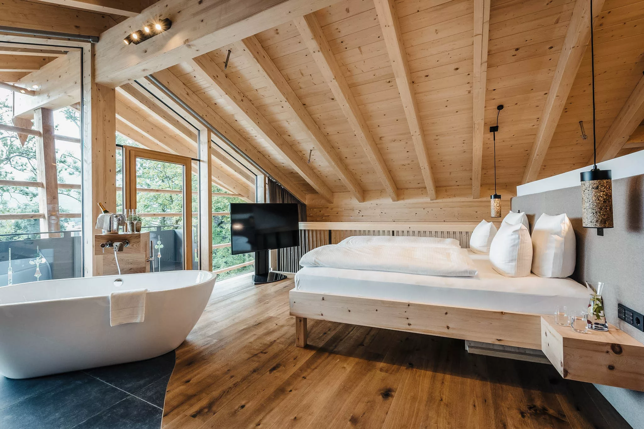 202403-werdenfelserei-chalet-suite-10-min