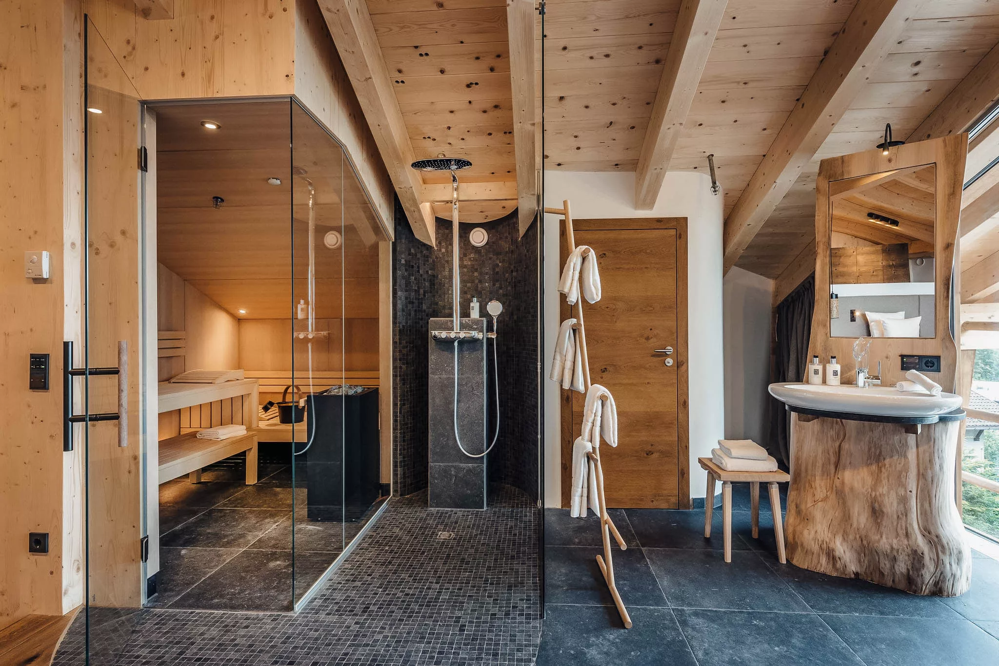 202403-werdenfelserei-chalet-suite-7-min